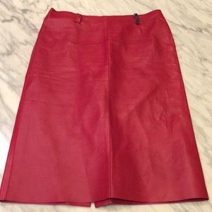 ❤️Gorgeous Gucci Red Leather skirt 38 xs/s❤️